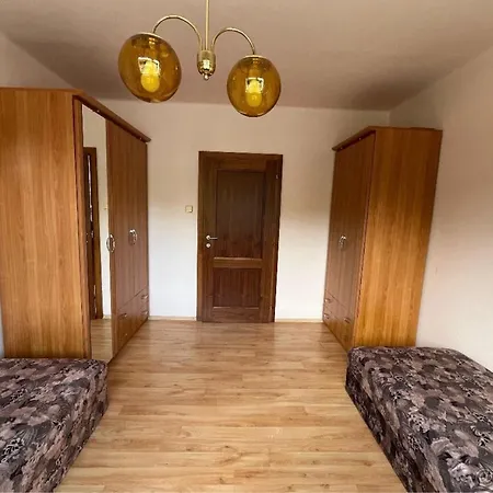 Svetle Izby V Trencine, Skvela Lokalita Trenčín